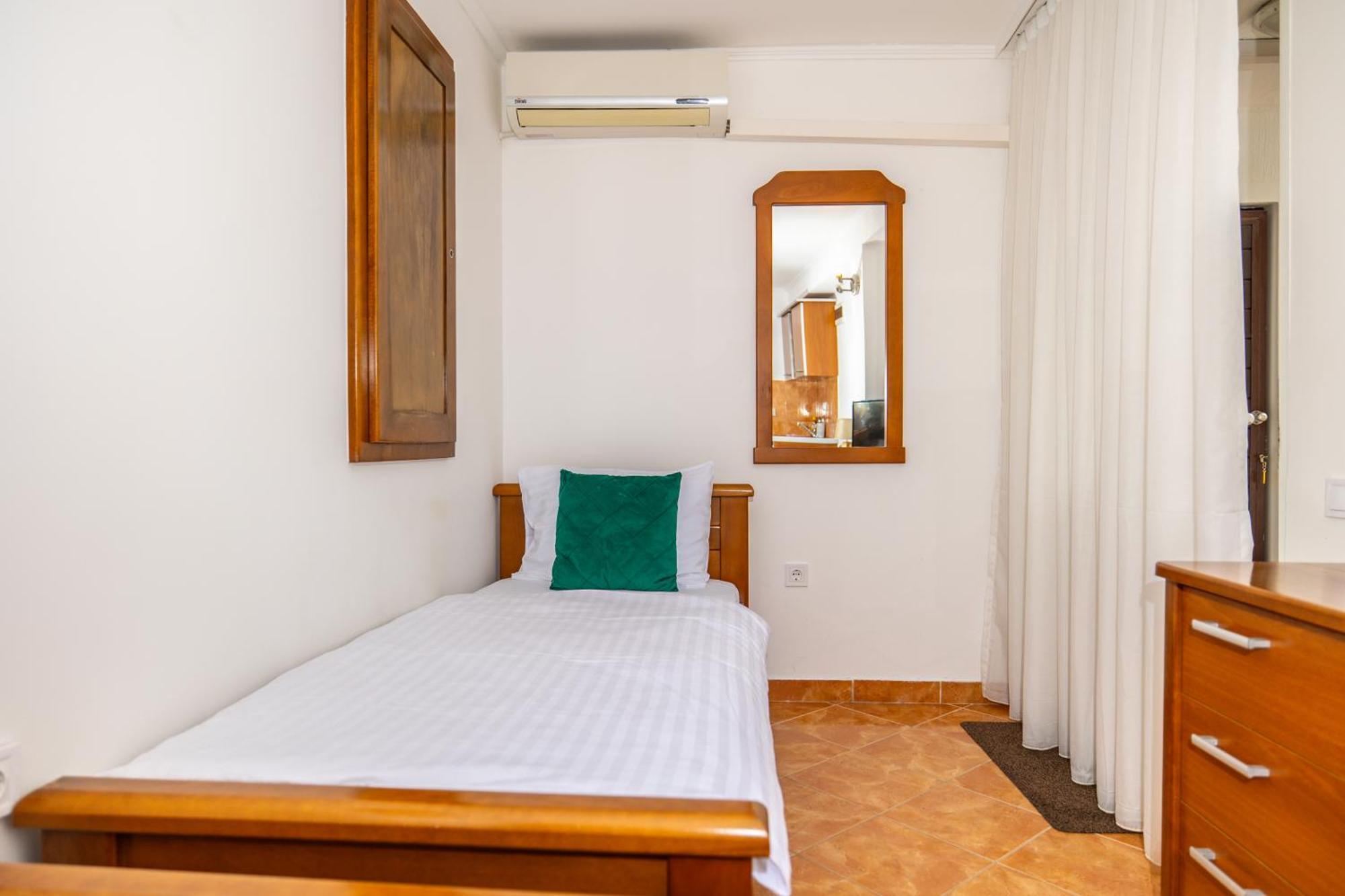 Apartments Irena Bečići Buitenkant foto